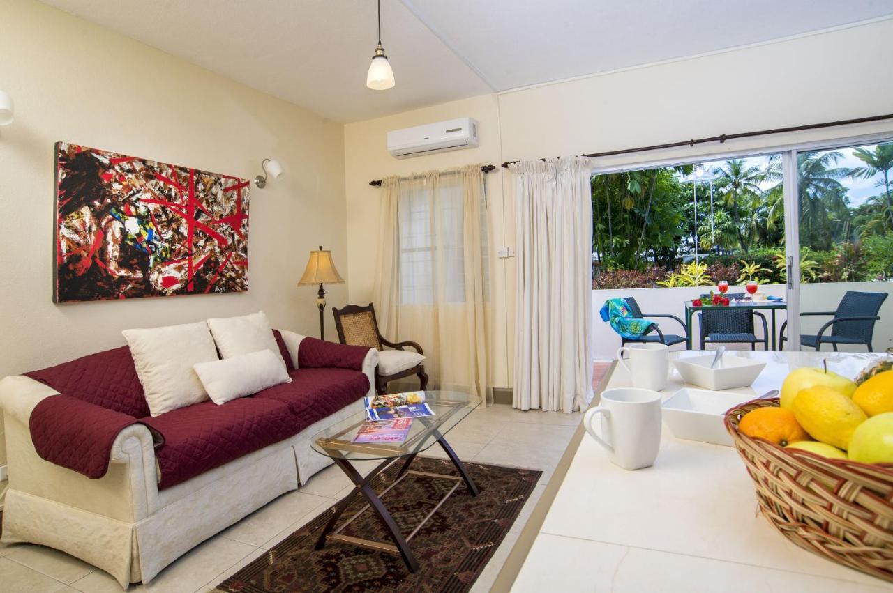 Ground Floor Apartment Located In Hometown, 5 Min Walk To The Beach Saint James Exterior photo
