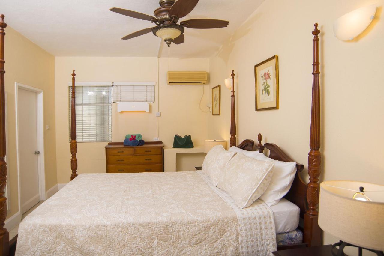 Ground Floor Apartment Located In Hometown, 5 Min Walk To The Beach Saint James Exterior photo