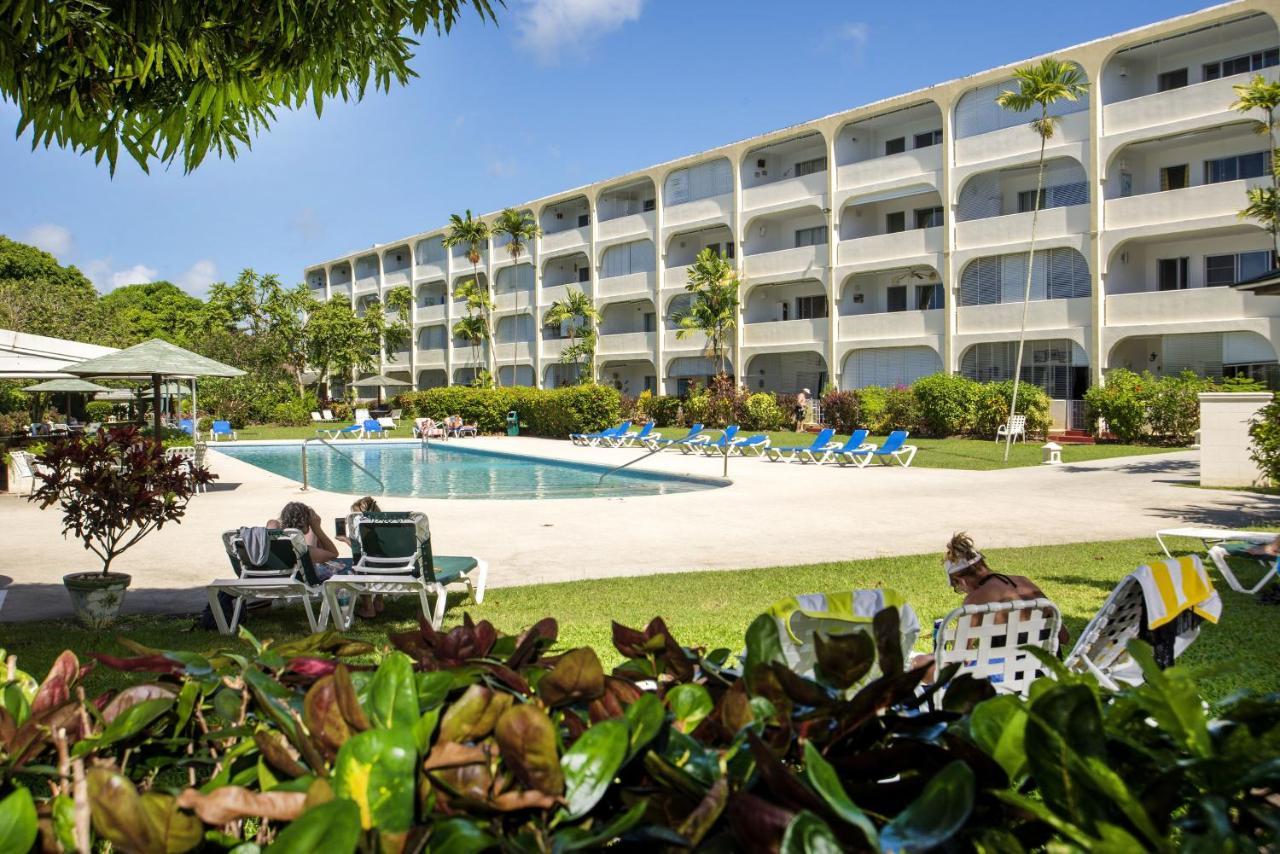 Ground Floor Apartment Located In Hometown, 5 Min Walk To The Beach Saint James Exterior photo